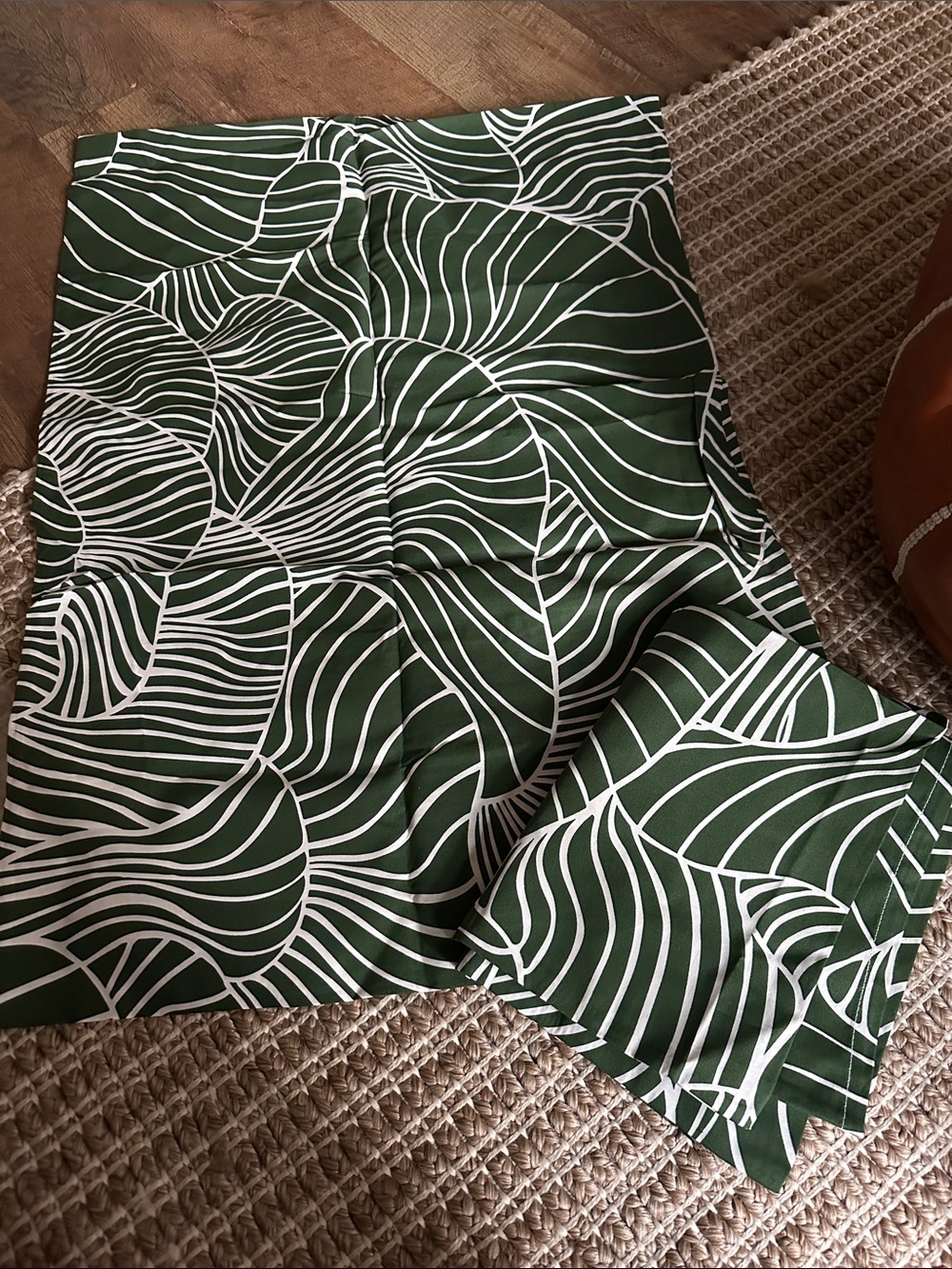 Green and White Abstract Print Pillow shams